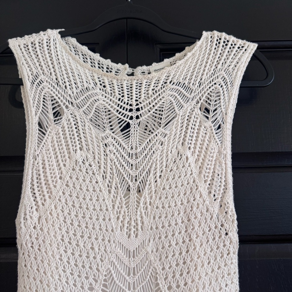 Abercrombie & Fitch White Crochet  Midi Dress size Small lined
